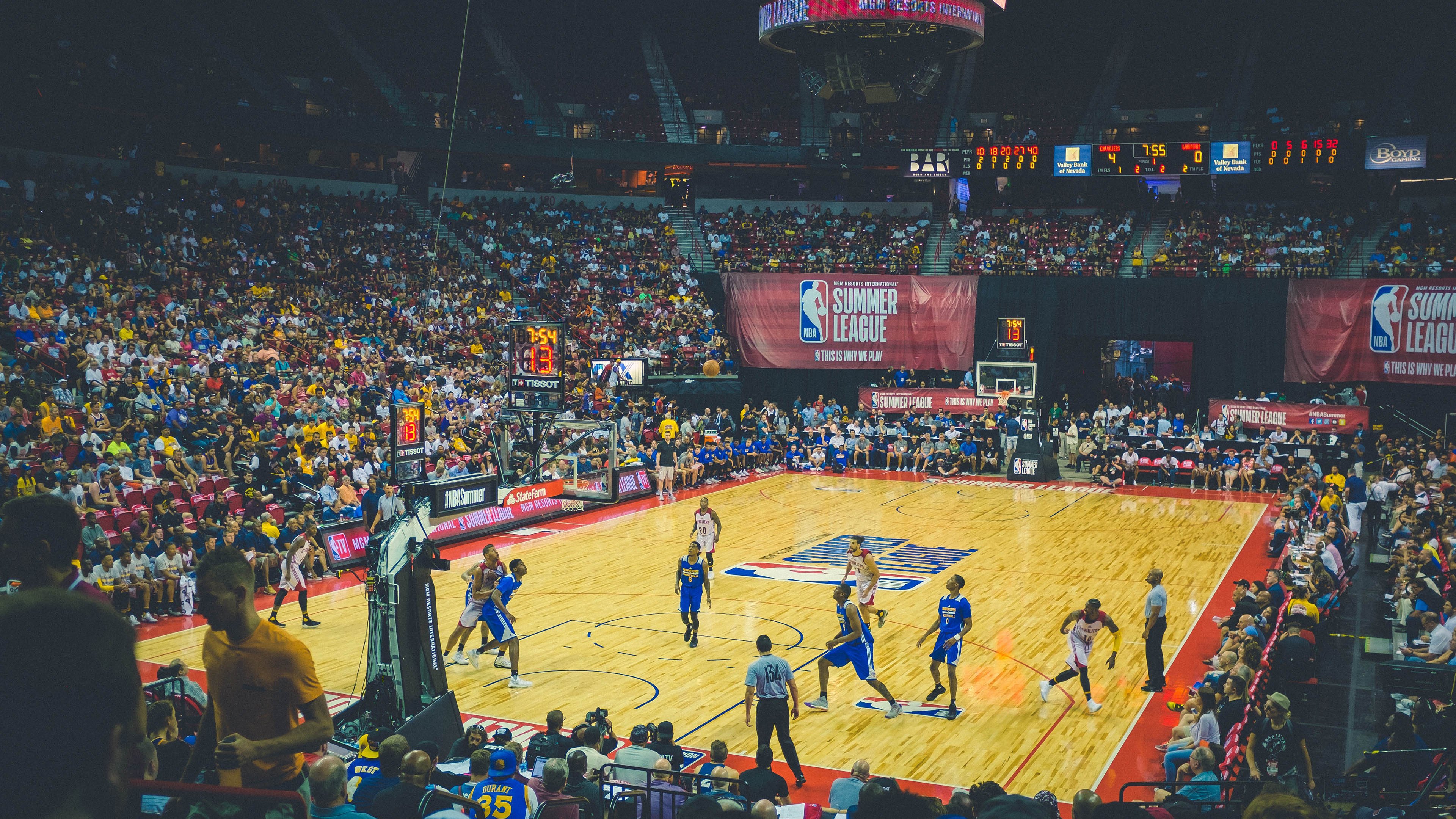 唐纳德·高尔凭借个人能力助袋鼠队完成关键进攻，唐纳德高斯简介