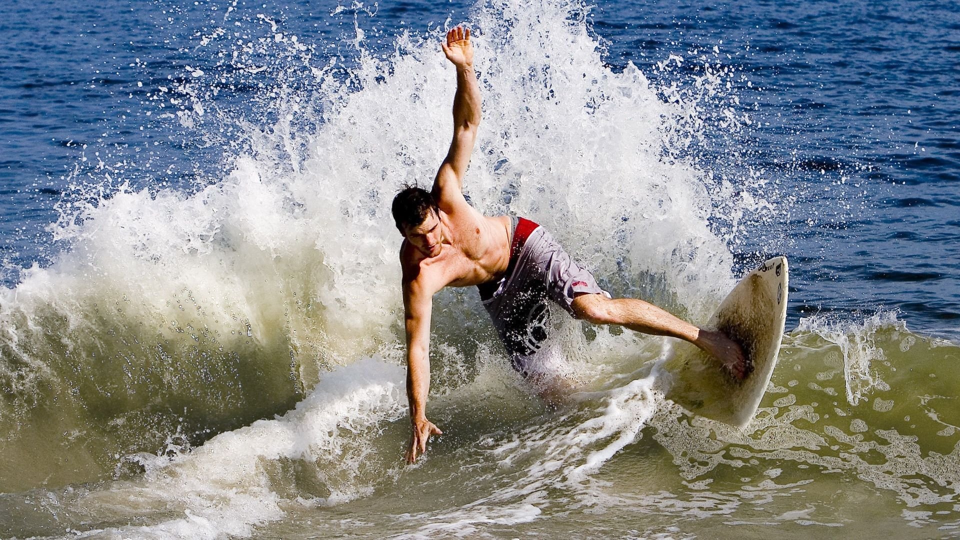 庞蒂短距离蝶泳赛道上的亮点